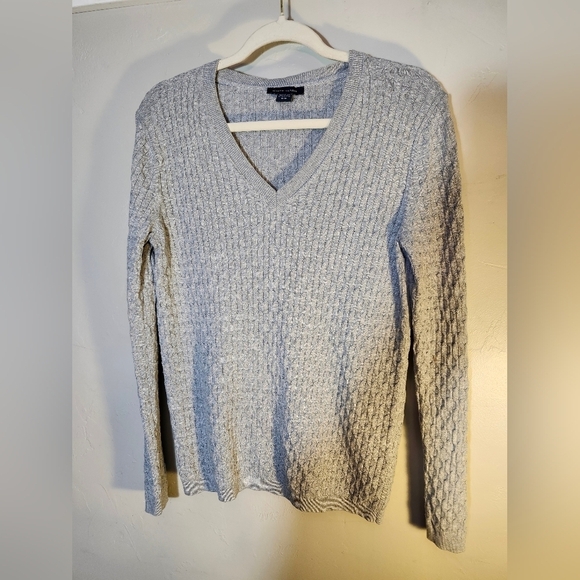 Tommy Hilfiger Sweaters - Tommy Hilfiger V-neck cotton grey sz M